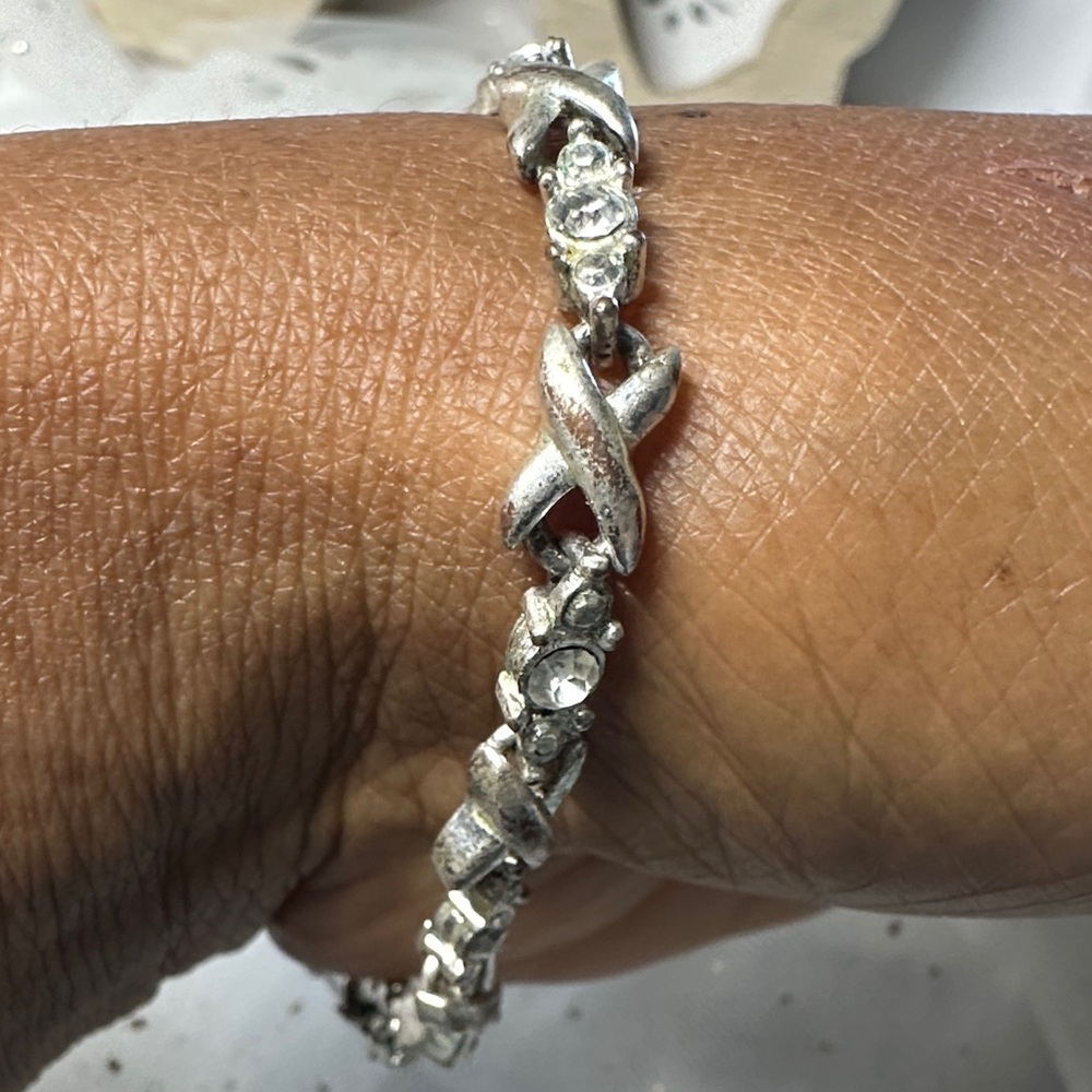 Vintage Trifari Silver Tone Curved Open Link Skinny Swirled Accent Choker